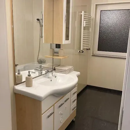 Ferienwohnung/monteurwohnung/ Kurzzeitmiete In Bracht Apartment Bruggen (Viersen)
