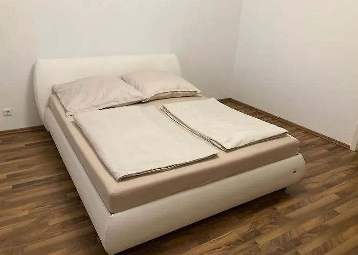 Apartamento Ferienwohnung/monteurwohnung/ Kurzzeitmiete In Bracht *