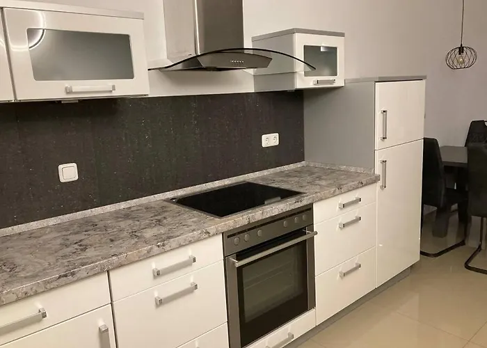 Ferienwohnung/monteurwohnung/ Kurzzeitmiete In Bracht *